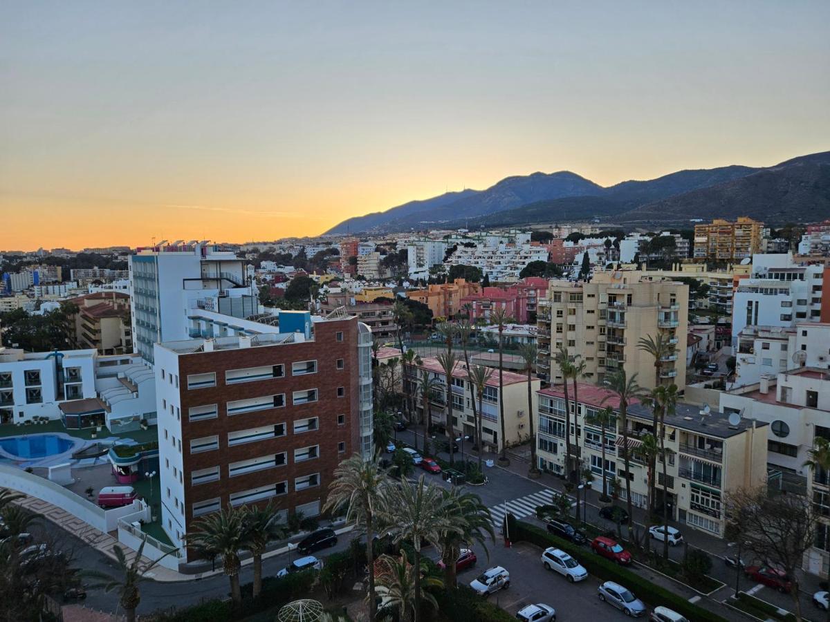 Apartamento La Roca-Mediterraneo Views, 8Th Floor-New Kitchen- Pool- Parking-Air Conditioning, Ceiling Fans & Free Wifi Torremolinos Exterior foto