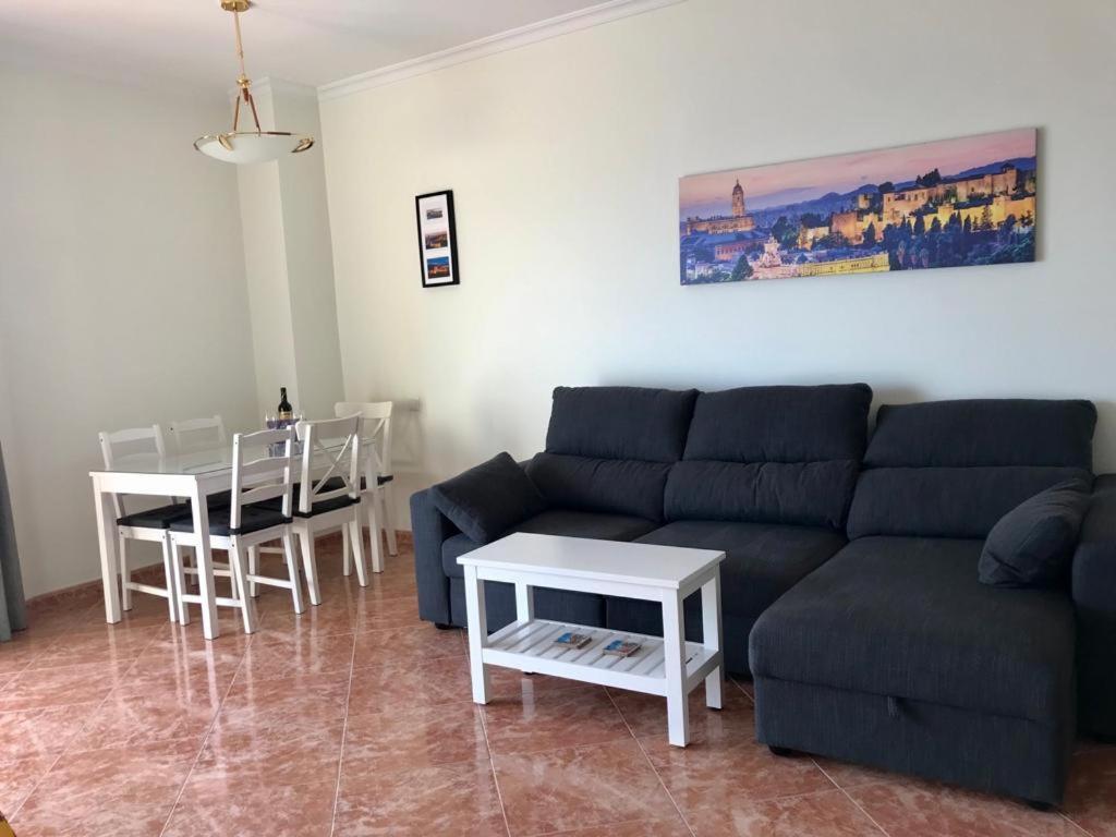 Apartamento La Roca-Mediterraneo Views, 8Th Floor-New Kitchen- Pool- Parking-Air Conditioning, Ceiling Fans & Free Wifi Torremolinos Exterior foto