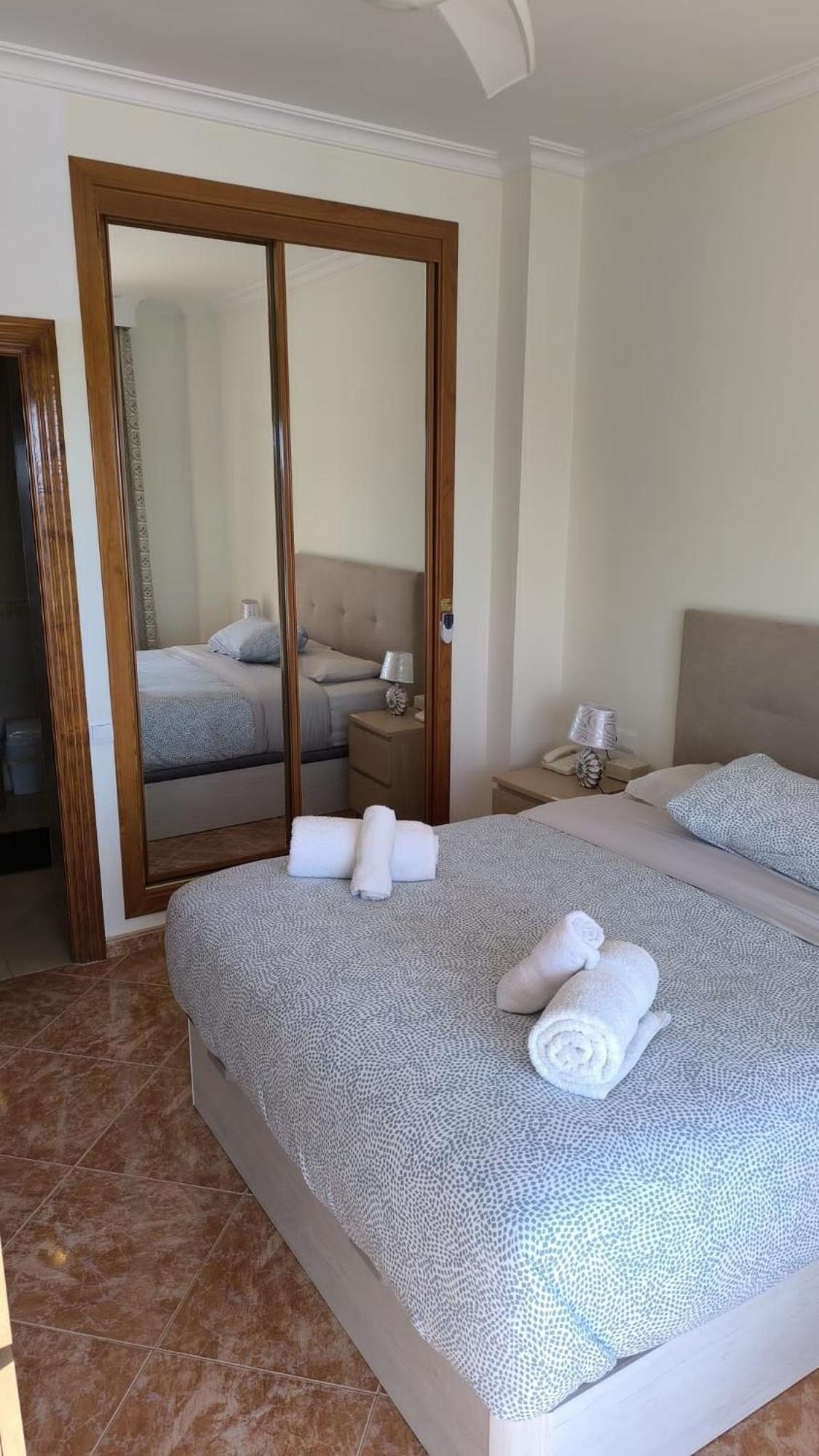 Apartamento La Roca-Mediterraneo Views, 8Th Floor-New Kitchen- Pool- Parking-Air Conditioning, Ceiling Fans & Free Wifi Torremolinos Exterior foto