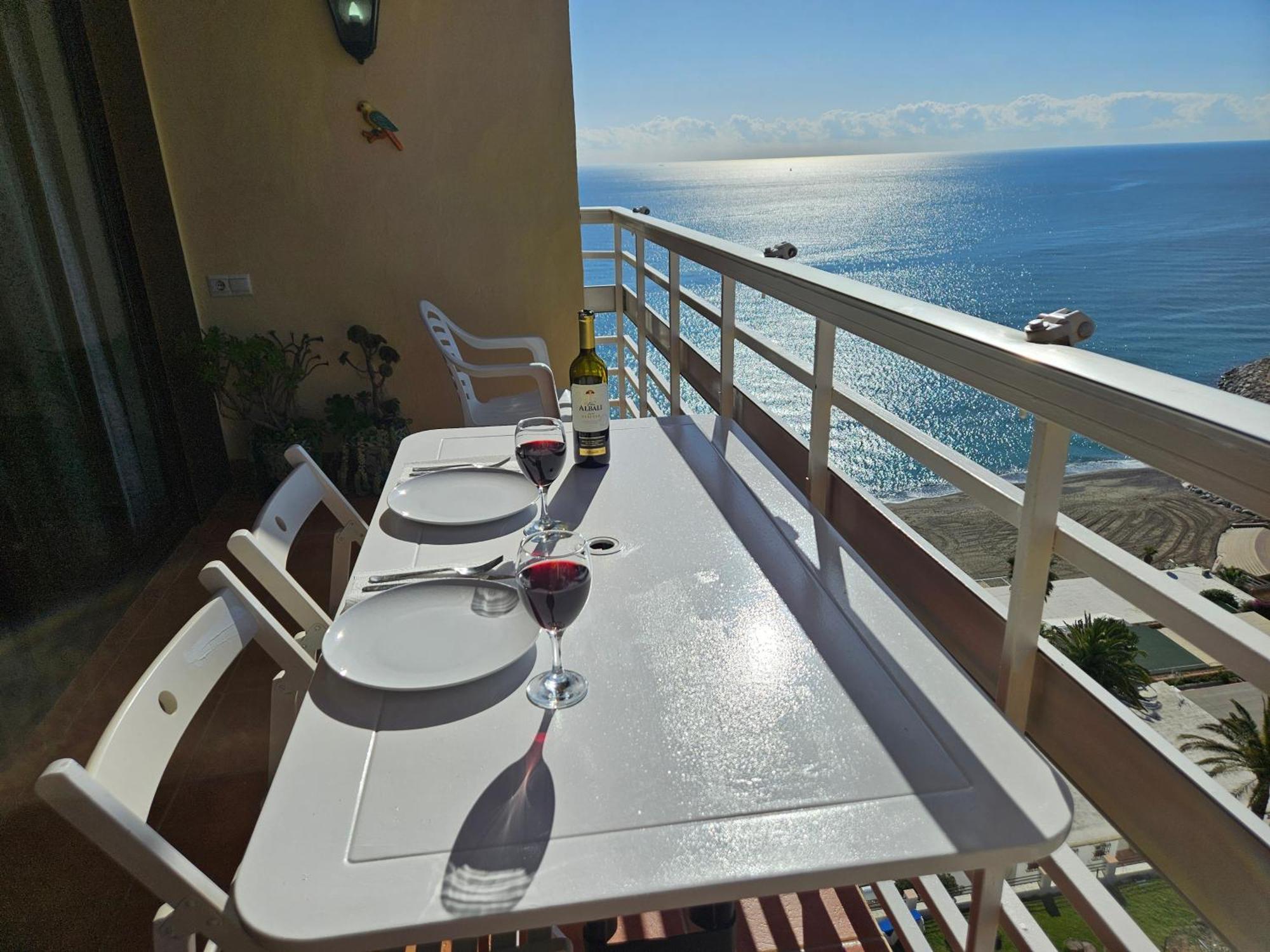 Apartamento La Roca-Mediterraneo Views, 8Th Floor-New Kitchen- Pool- Parking-Air Conditioning, Ceiling Fans & Free Wifi Torremolinos Exterior foto